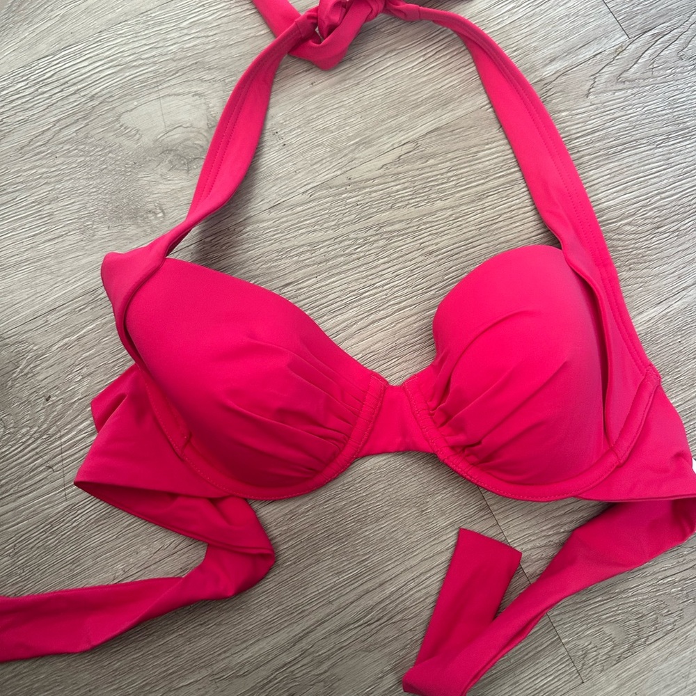 ✔️#3 BNWOT TOMMY BAHAMA Vibrant fucshia  Pink Halter Bikini Top
